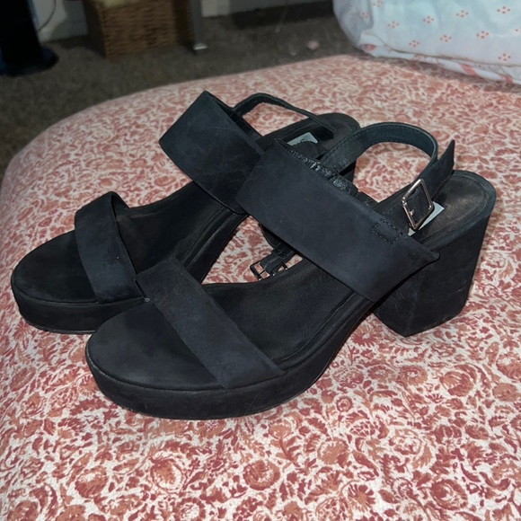 Steve Madden Platform Sandal - Picture 1 of 3
